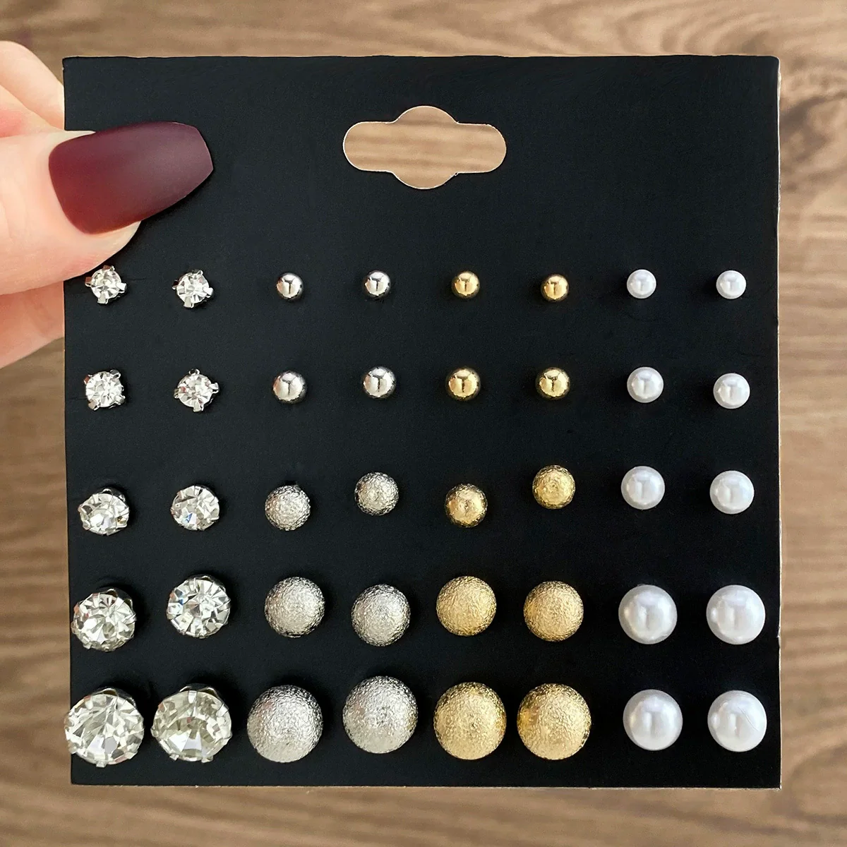 Fashion Geometric Color Round Electroplated Imitation Pearl Alloy Women's Earrings - Image 7