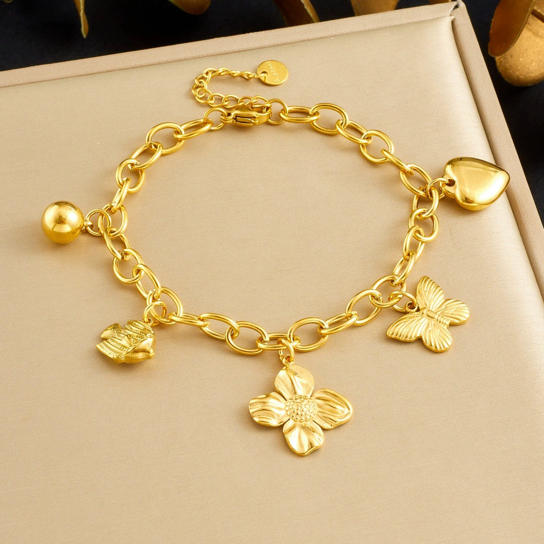 Fashion Goldplated Stainless Steel Butterfly Flower Heart Small Fish Pendant Bracelet For Women