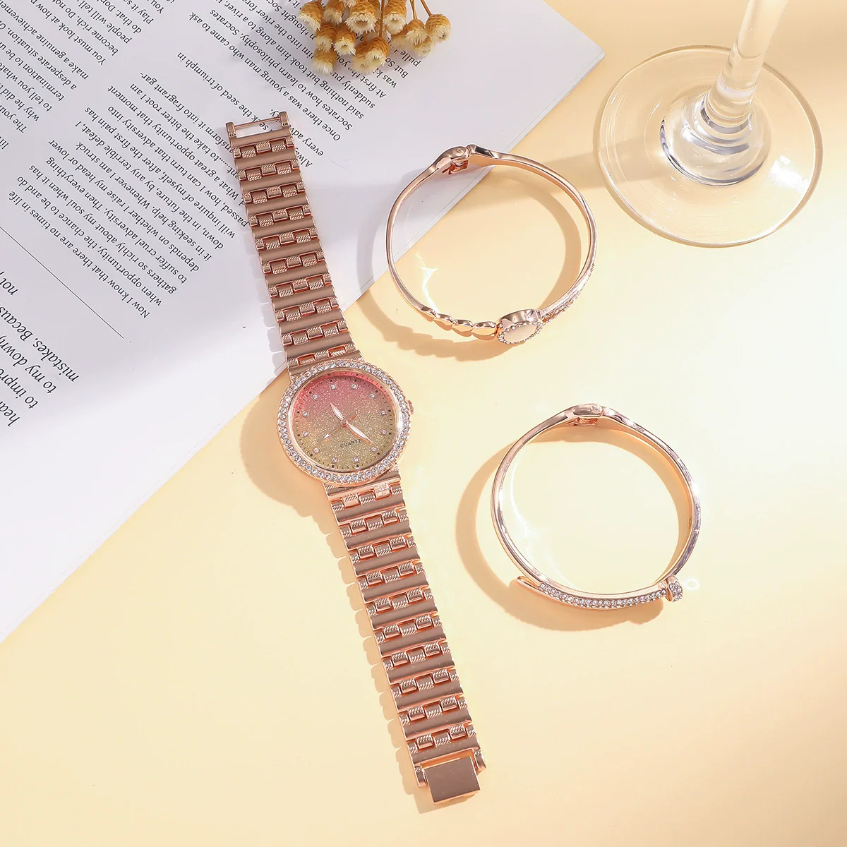 Fashion Highend Women's Alloy And Stainless Steel Waterproof Chain Watch With Round Dial - Image 5
