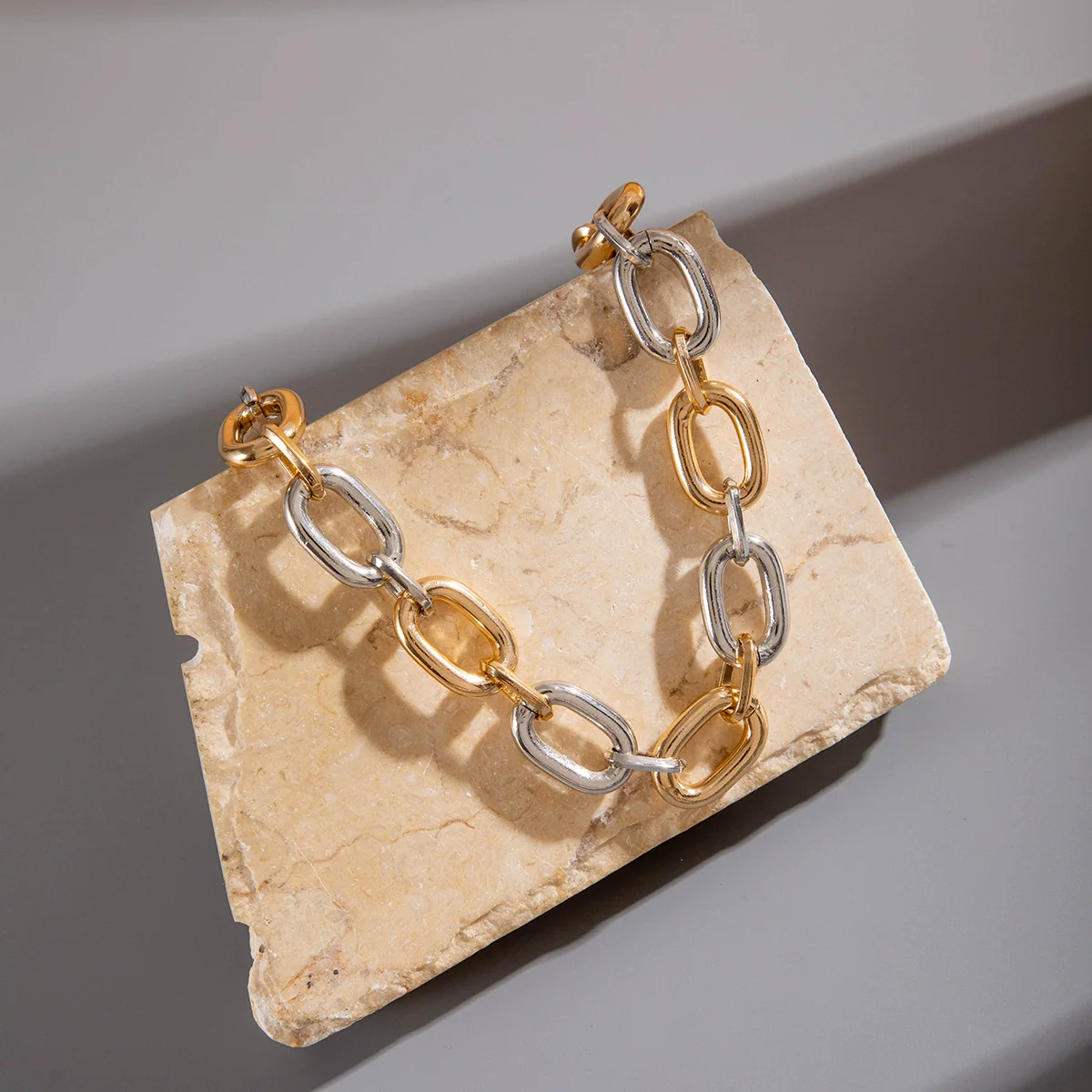 Fashion Hiphop Alloy Geometric Singlelayer Clavicle Necklace With Electroplating Treatment - Image 12