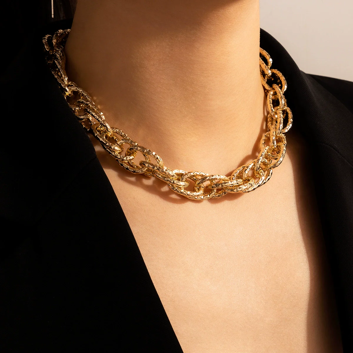 Fashion Hiphop Alloy Geometric Singlelayer Clavicle Necklace With Electroplating Treatment - Image 2