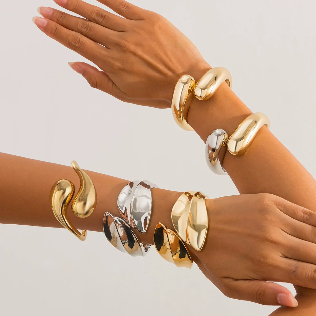Fashion Ins Metallic Water Drops Bracelet Women's Exaggerated Design Electroplated Open Bracelet