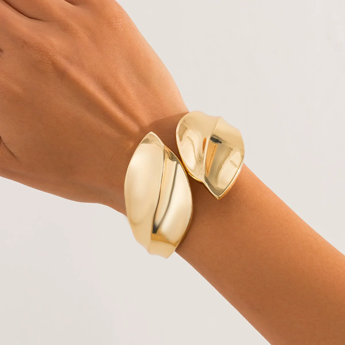 Fashion Ins Metallic Water Drops Bracelet Women's Exaggerated Design Electroplated Open Bracelet - Image 10