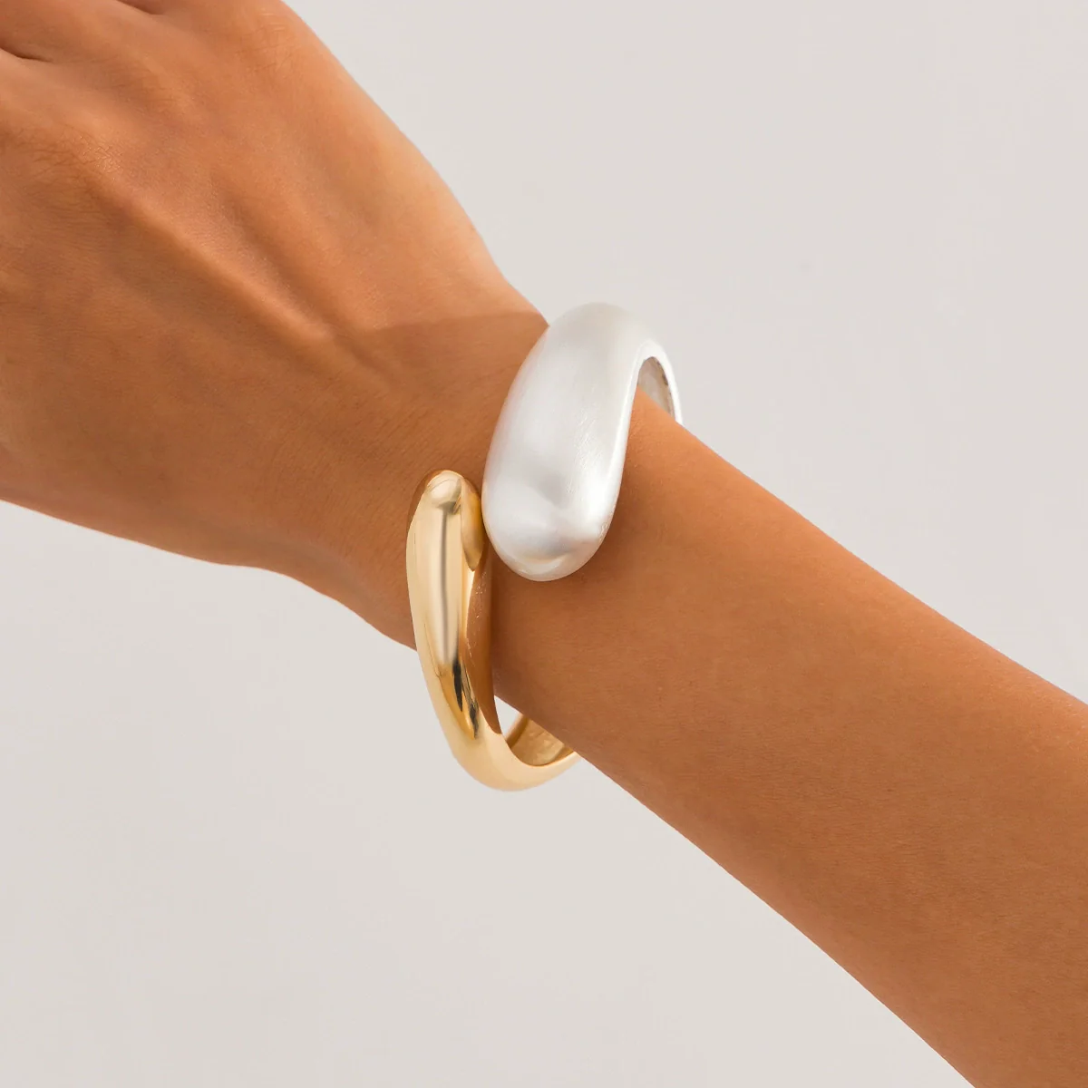 Fashion Ins Metallic Water Drops Bracelet Women's Exaggerated Design Electroplated Open Bracelet - Image 15