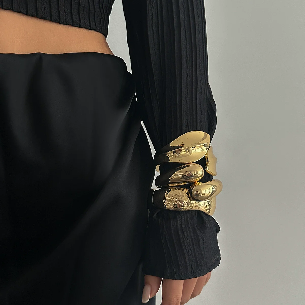 Fashion Ins Style Metallic Water Drops Open Bracelet For Women With Electroplating - Image 2