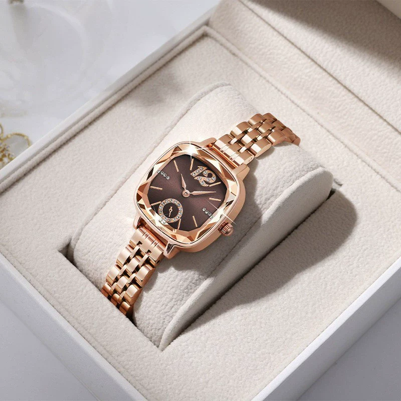 Fashion Ladies Alloy Quartz Round Dial Star Flower Diamond Bracelet Watch - Image 2