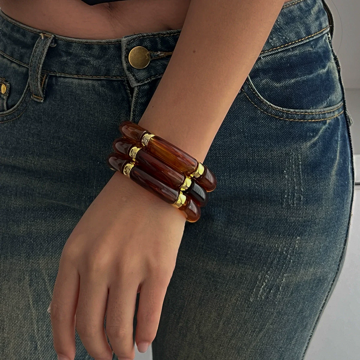 Fashion Light Luxury Punk Style Beaded Slub Plastic Glazed Curved Electroplated Bracelet - Image 6