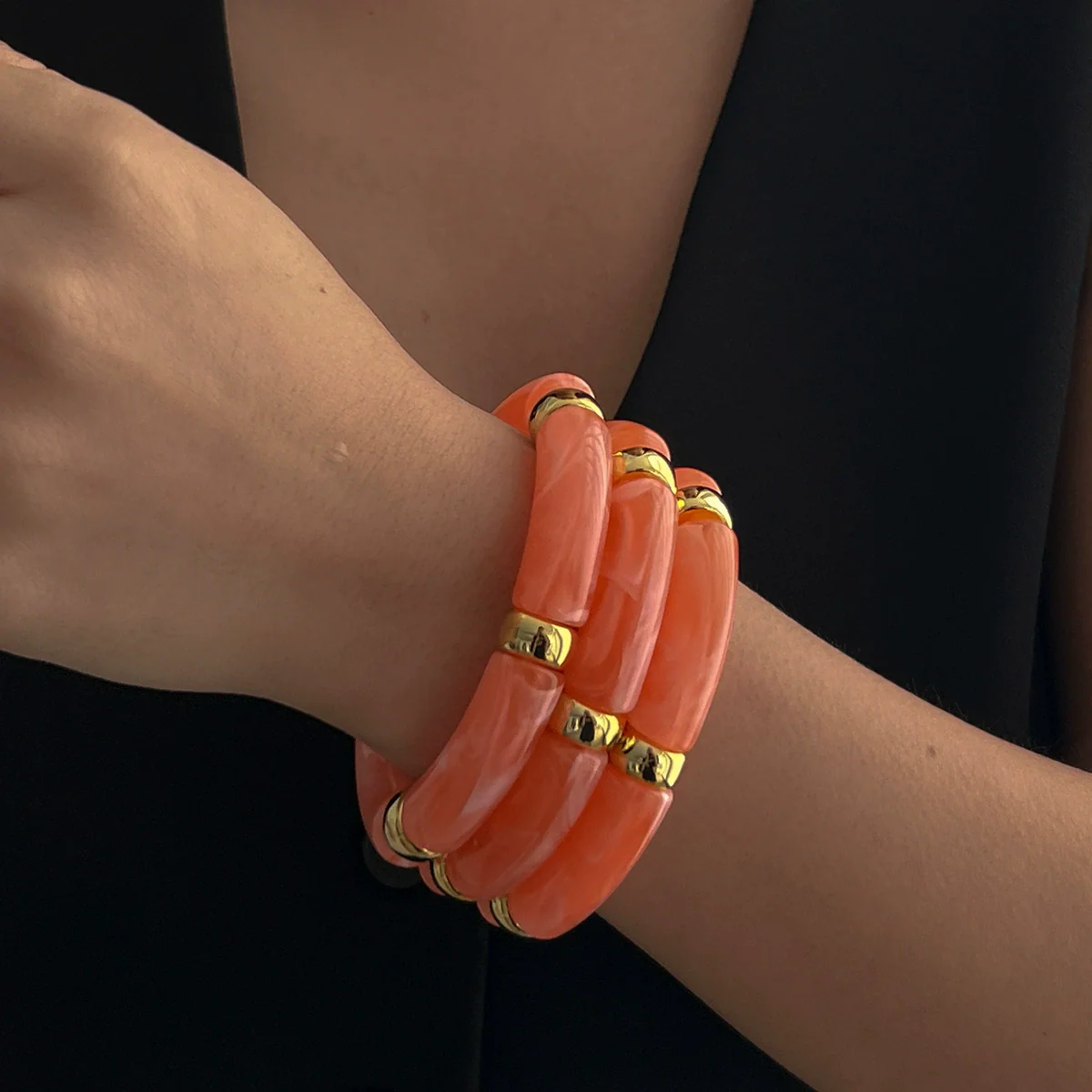 Fashion Light Luxury Punk Style Beaded Slub Plastic Glazed Curved Electroplated Bracelet - Image 9