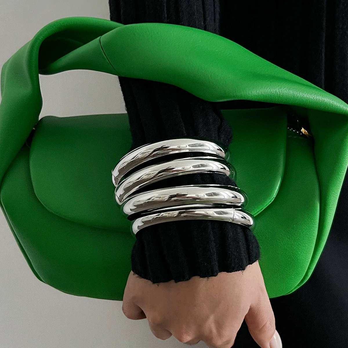 Fashion Metal Retro Geometric Electroplated Bracelet For Women - Image 6