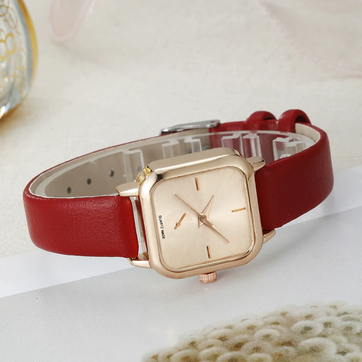 Fashion Simple Business Square Alloy Rhinestone Jewelry Pu Strap Quartz Watch For Female - Image 10