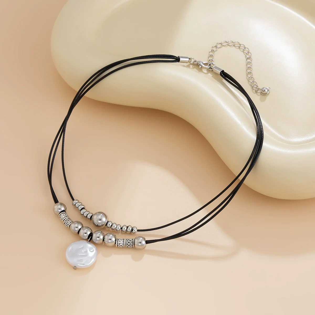 Fashion Temperament Alien Imitation Pearl Pendant Necklace Geometric Handmade Wax Thread - Image 3
