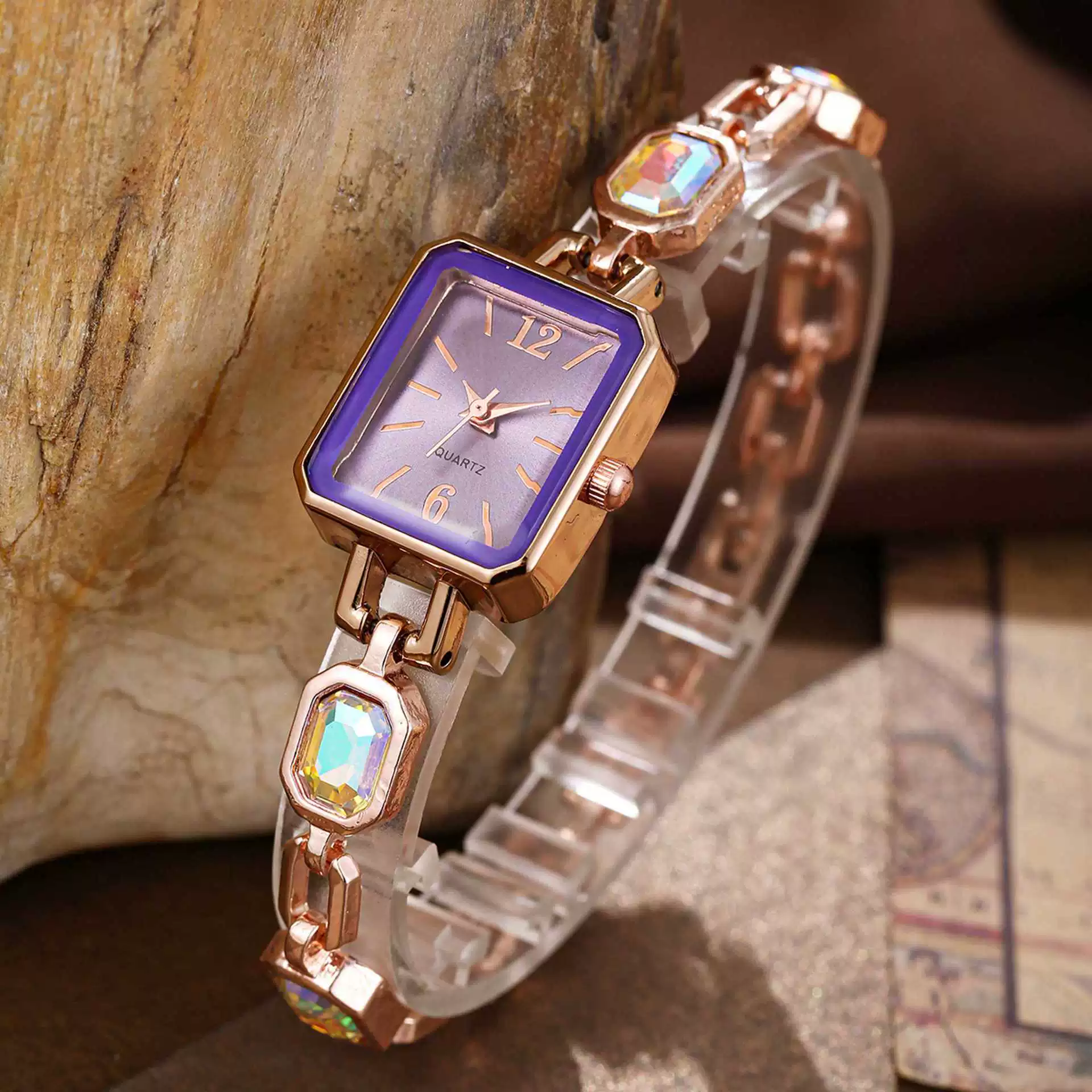 Fashion Women's Alloy Bracelet Watch With Square Dial And Colorful Gemstone
