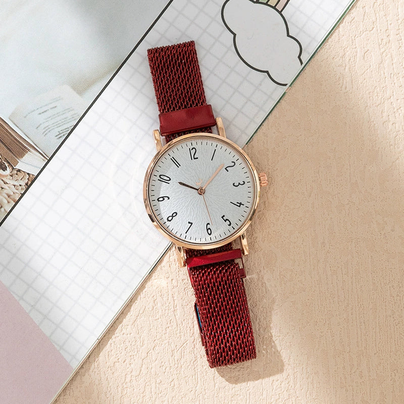 Fashion Women's Alloy Metal Strap Round Dial Quartz Watch With Magnet Strap - Image 4