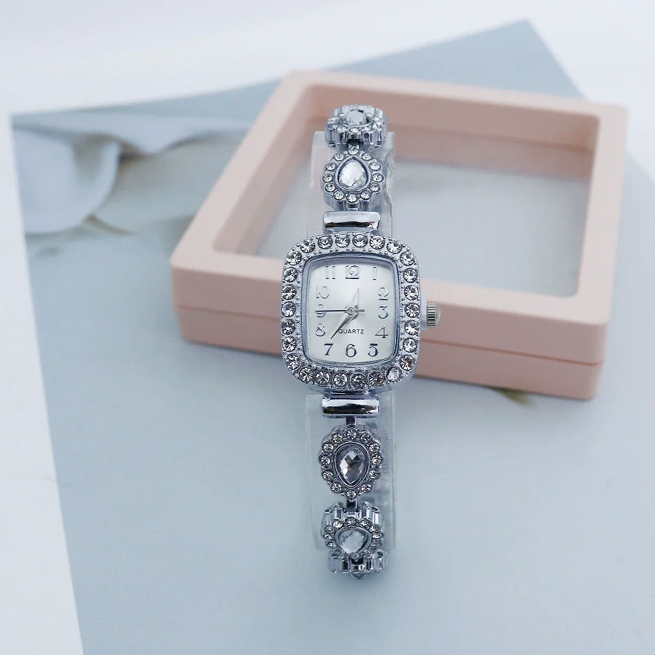 Fashion Women's Alloy Square Quartz Watch With Full Diamond Inlay - Image 6