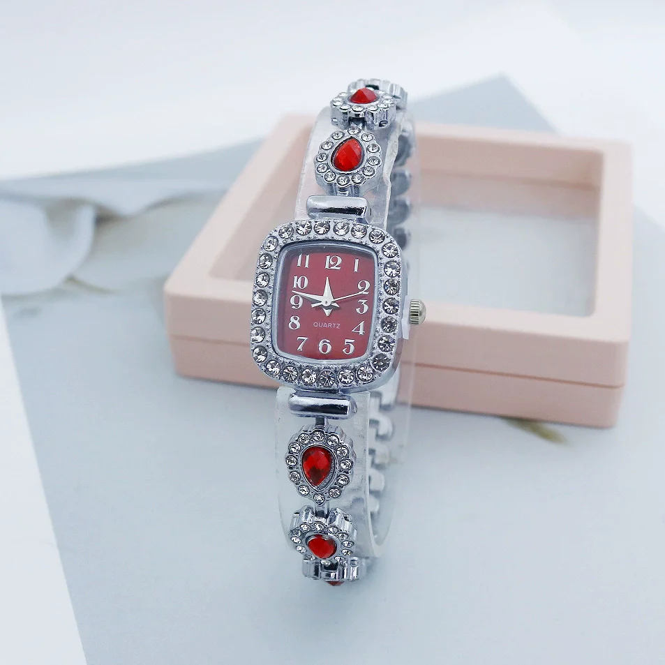 Fashion Women's Alloy Square Quartz Watch With Full Diamond Inlay - Image 8
