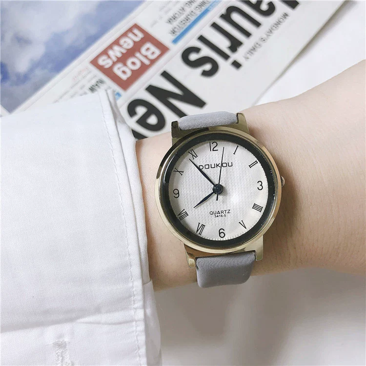 Fashion Women's Watch Alloy Case Ordinary Glass Mirror Leather Belt Casual Style - Image 8