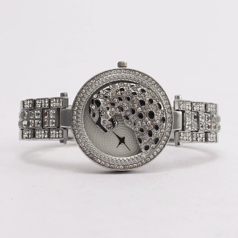 Fashion Women's Watch Set With Diamonds And Rhinestones Metal Round Leopard Style - Image 3