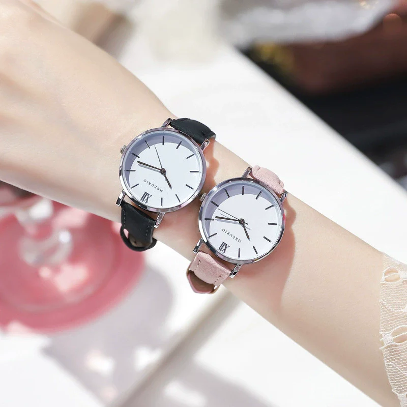 Fashion Women's Watch With Roman Pattern Leather Strap Metal Case And Round Dial - Image 4