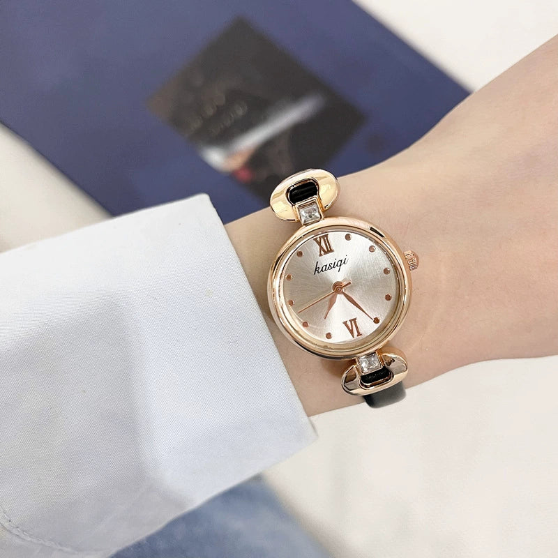 Fashionable Elegant Women's Alloy Quartz Watch With Round Dial And Pin Buckle - Image 4