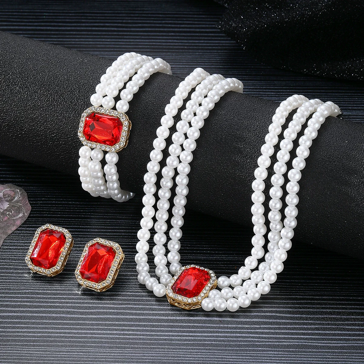 Faux Pearl Rhinestone Alloy Jewelry Set With Diamond Setting For Women French Retro Elegant Light Luxury Style - Image 13