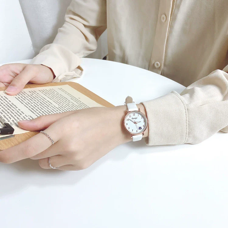 Female Leisure Alloy Case Imitation Leather Strap Round Dial Watch - Image 6
