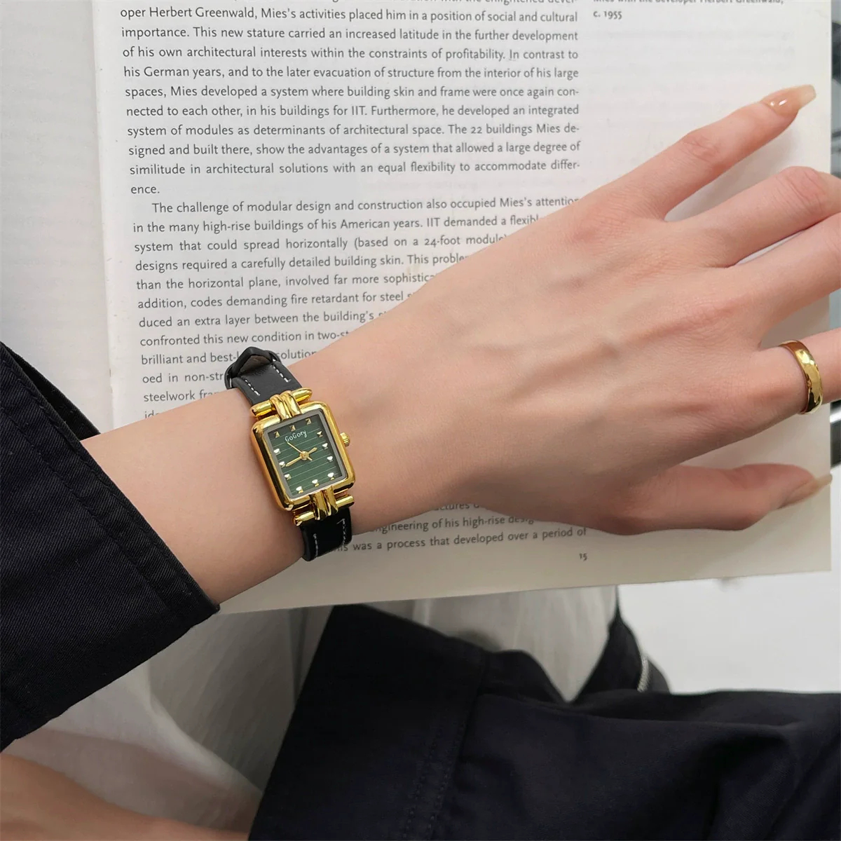 Female Student Belt Quartz Watch Tshaped Square Black Gold Metal Case Genuine Leather Strap Stainless Steel Buckle Ordinary Glass Mirror Medieval Style - Image 3