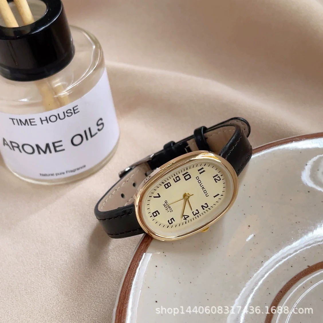 Female Student Digital Exam Watch Oval Dial Metal Case Ordinary Glass Mirror Fashion Style - Image 6