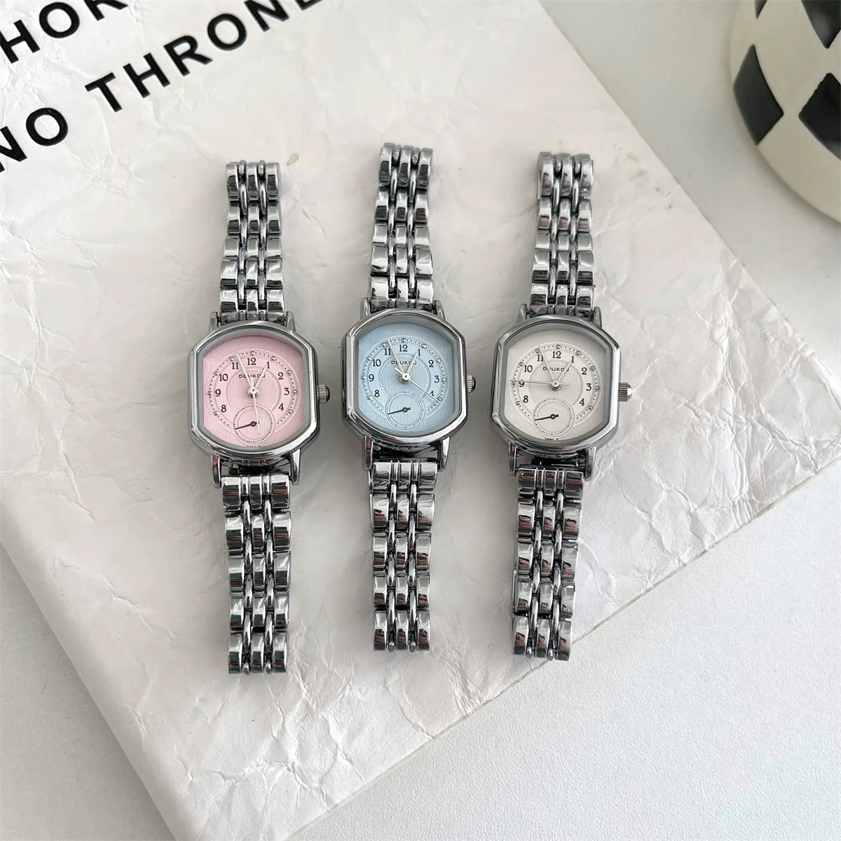 Female Student Fashion Light Luxury Square Dial Stainless Steel Band Alloy Case Quartz Watch - Image 2