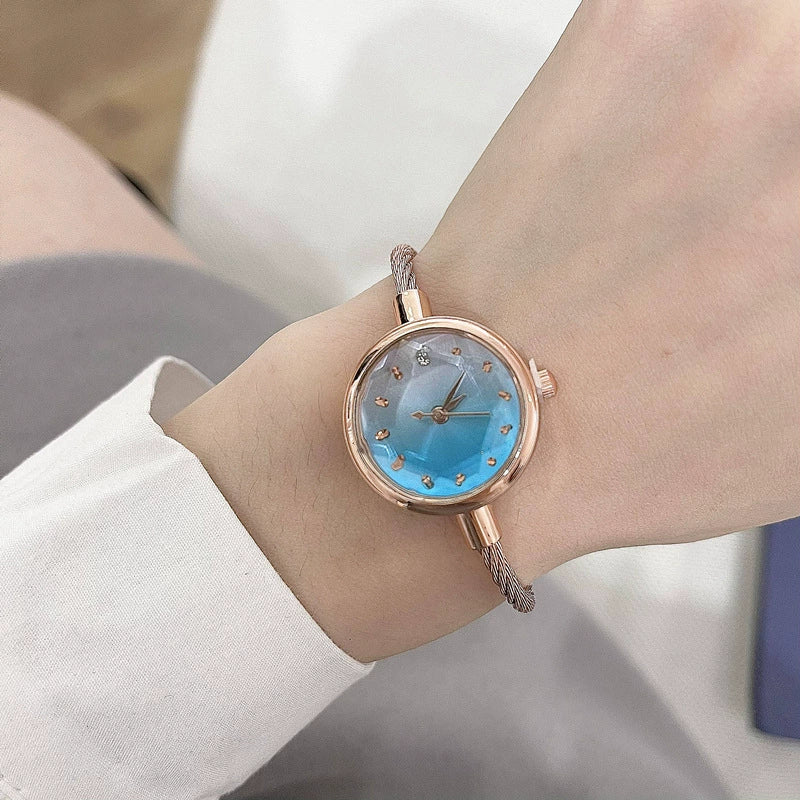 Female Student Leisure Style Alloy Case Ordinary Glass Mirror Bracelet Watch With Gradient Small Dial