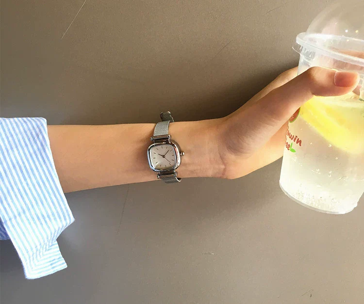 Female Student Square Silver Metal Alloy And Stainless Steel Bracelet Quartz Watch With Retro Artistic And Leisure Style - Image 6
