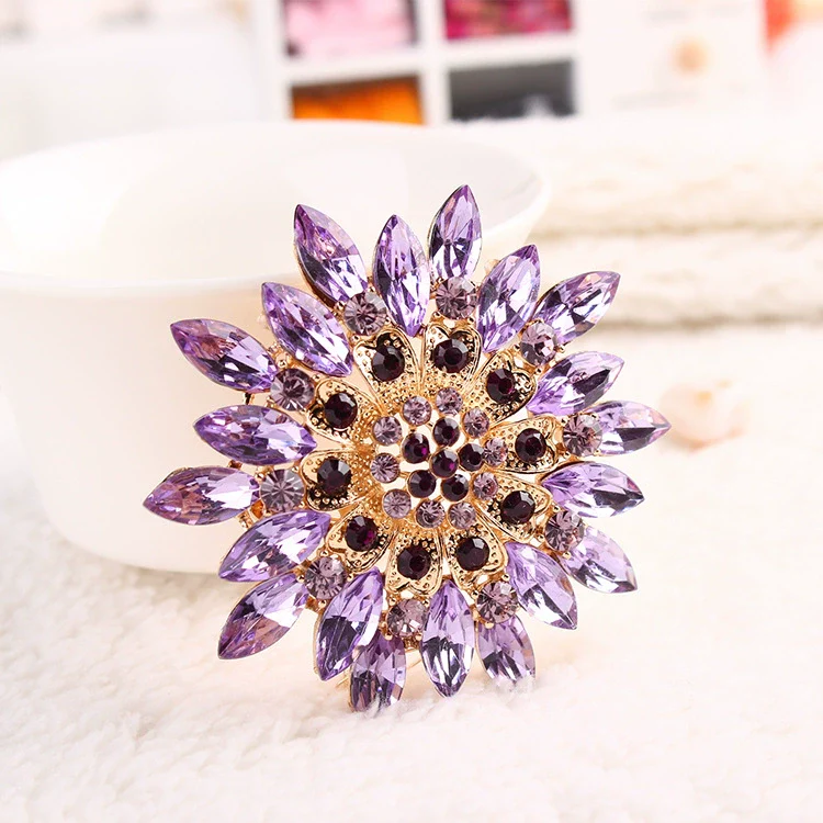 Flower Encrusted Alloy And Acrylic Brooch Electroplated Women's And Unisex Clothing Accessory - Image 9