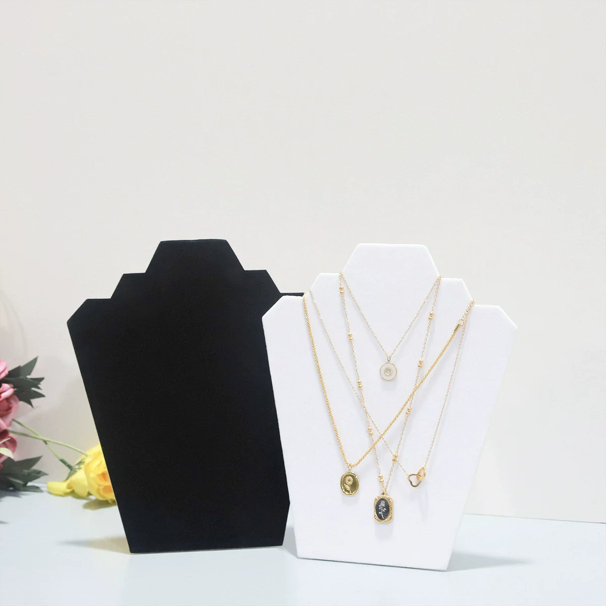 Folding Jewelry Rack Flannel Splicing Highend Portrait Style For Jewelry Display - Image 2
