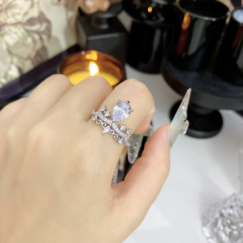Girls' Heart Shaped Light Luxury Copper Ring With Zircon Inlay And Crown Pattern - Image 2
