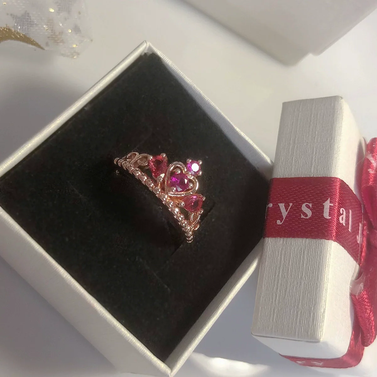 Girls' Heart Shaped Light Luxury Copper Ring With Zircon Inlay And Crown Pattern - Image 3