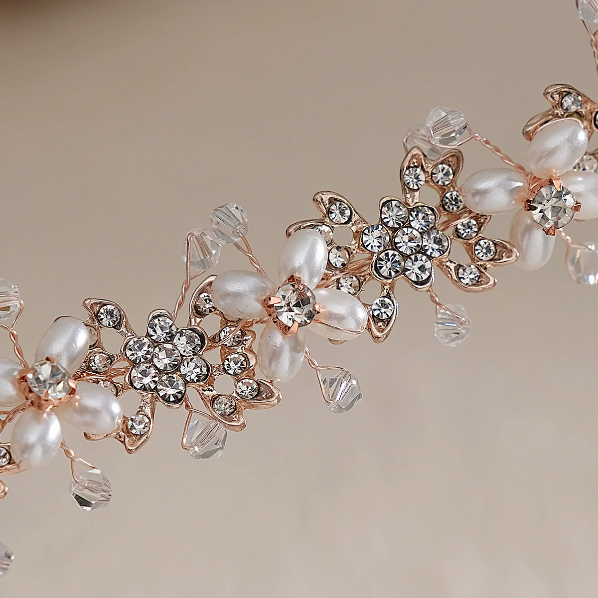 Handmade Fashion Women's Headwear Alloy Rhinestone Pearl Hair Band With Star Pattern For Wedding - Image 3
