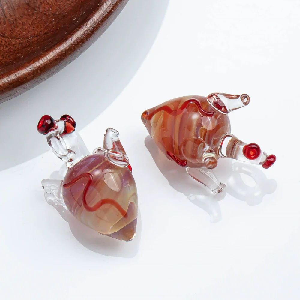 Handmade Glass Heart Pendant Necklace With Dripping Oil Design Imported Materials Light Luxury Niche Jewelry Accessories - Image 13