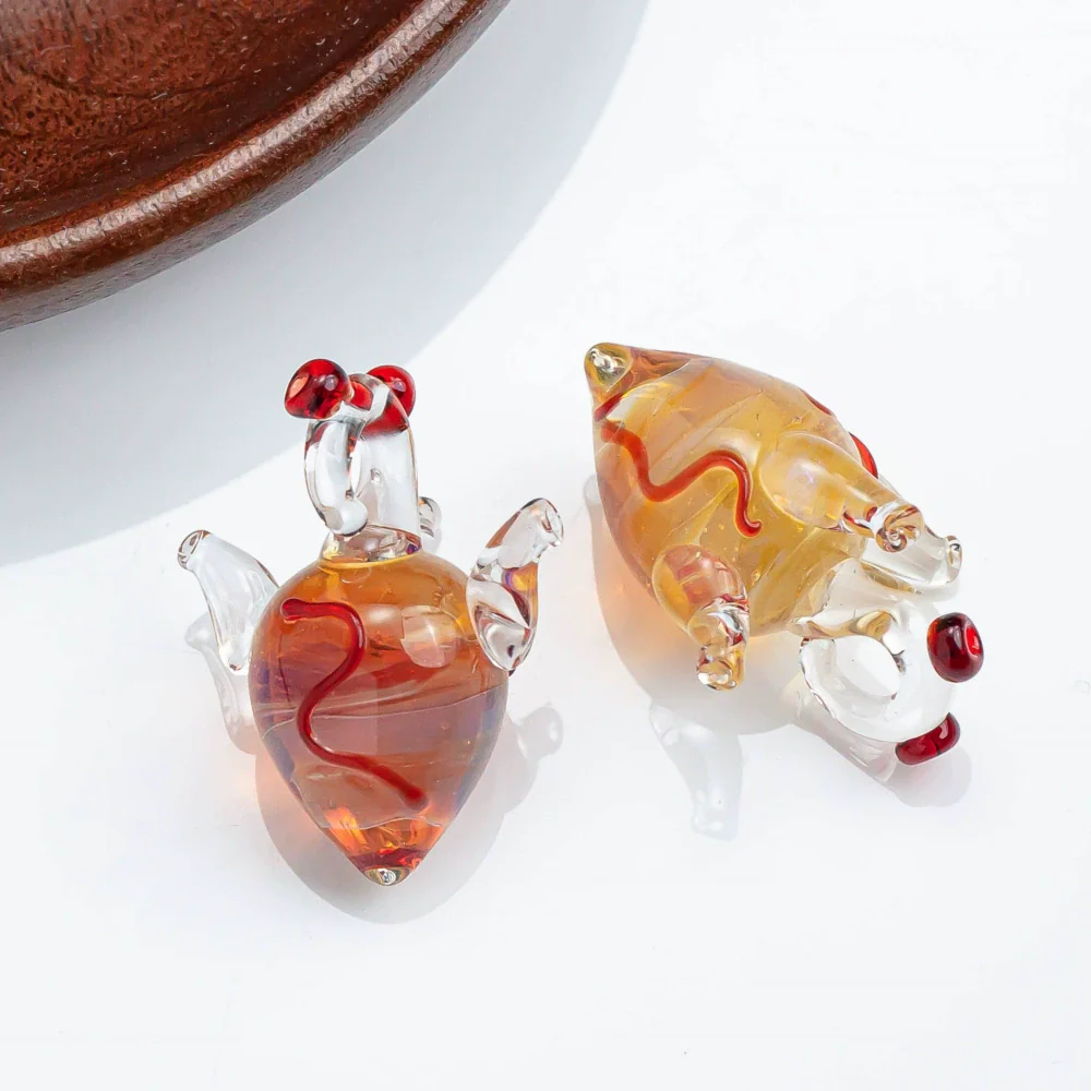 Handmade Glass Heart Pendant Necklace With Dripping Oil Design Imported Materials Light Luxury Niche Jewelry Accessories - Image 5