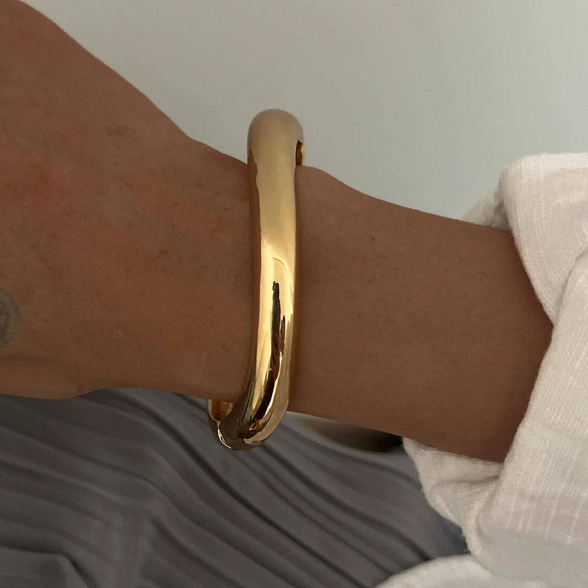 Hiphop Style Irregular Alloy Hammer Wideface Electroplated Bracelet - Image 6