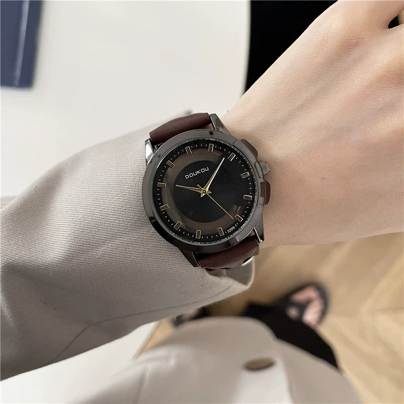 Hollow Belt Watch Alloy For Universal Gender Leisure Style - Image 3