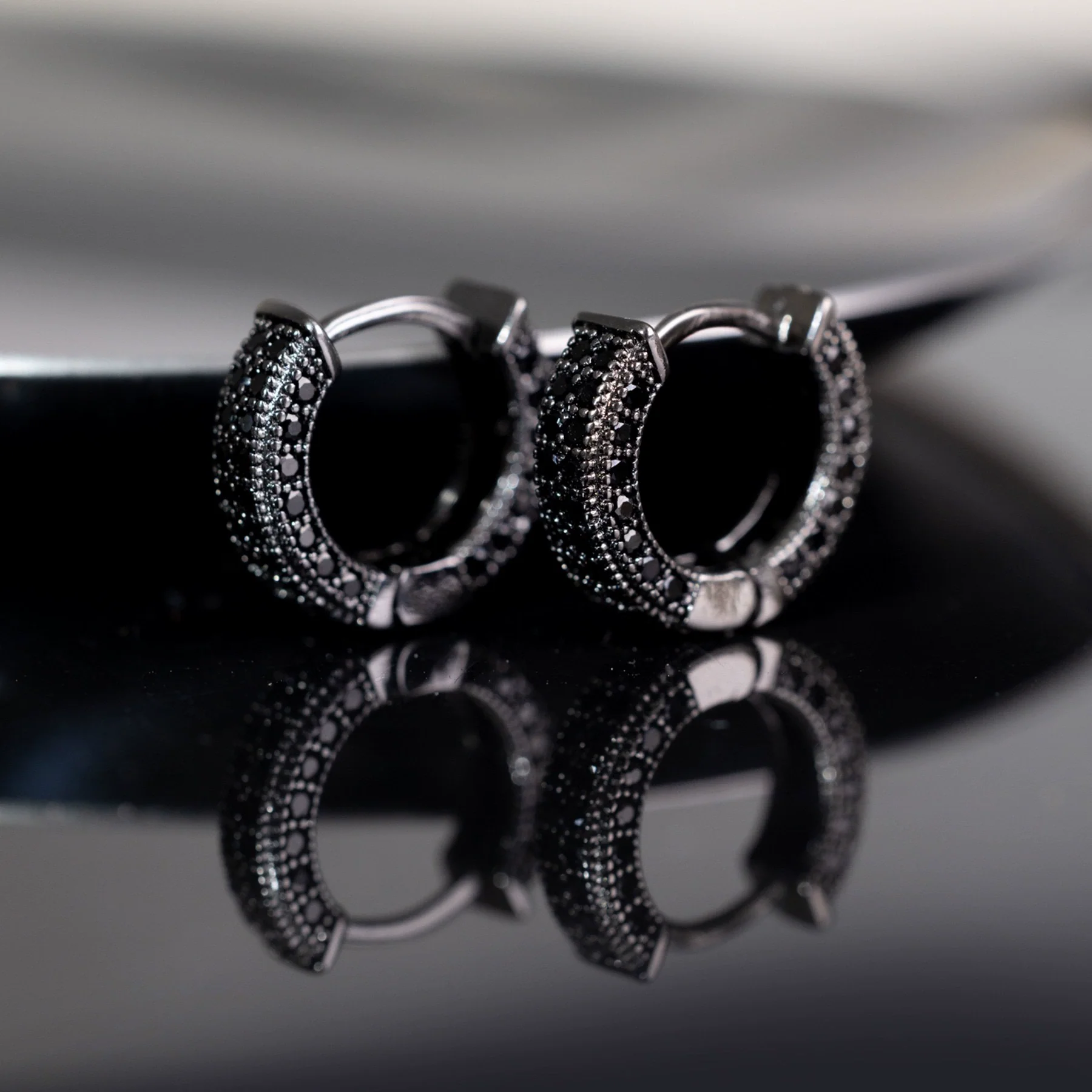 Hoop Earrings Copper With Zircon Inlay Geometric Style For Men And Women - Image 11