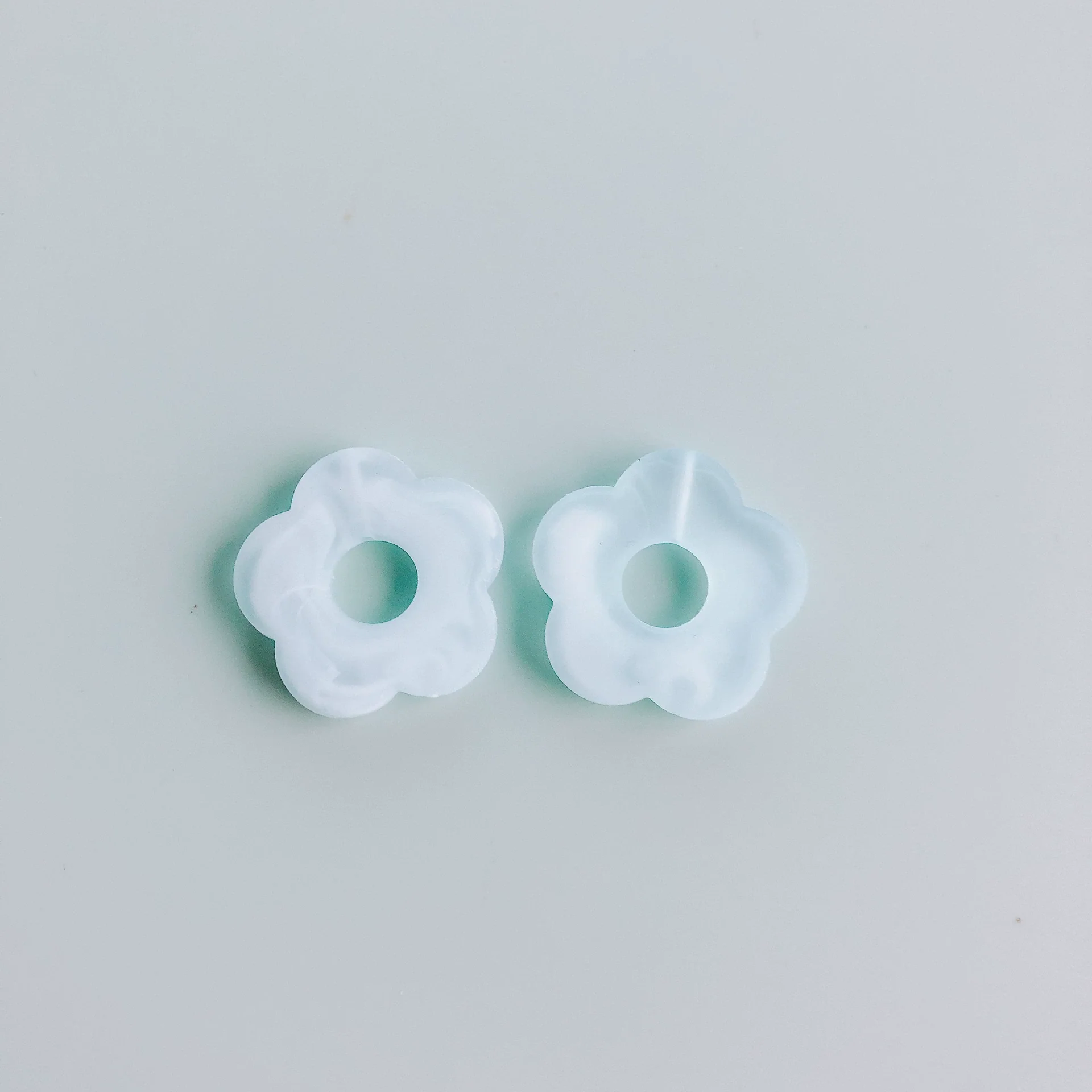 Jewelry Accessories Plastic Resin Plant Flower Earrings - Image 10