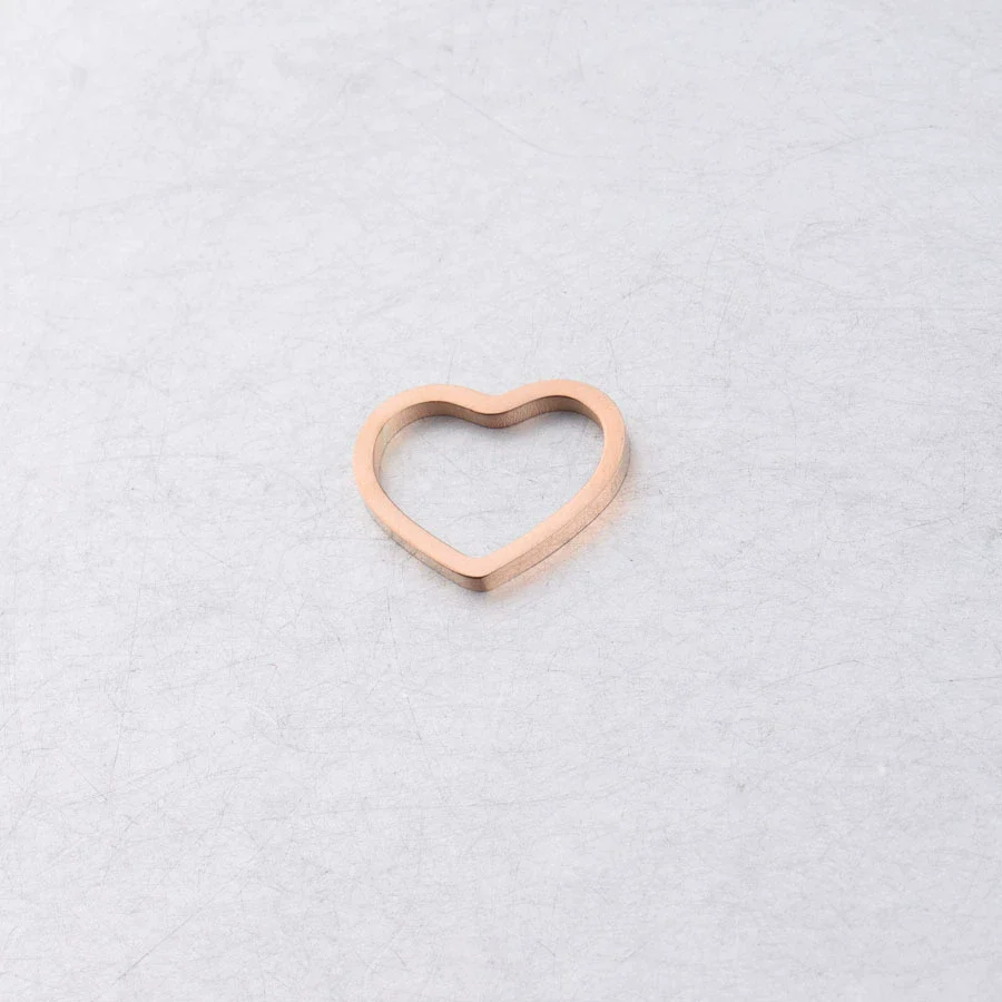 Jewelry Accessories Stainless Steel Hollow Heart Pendant And Ring With Smooth Pattern And Fine Polishing - Image 7