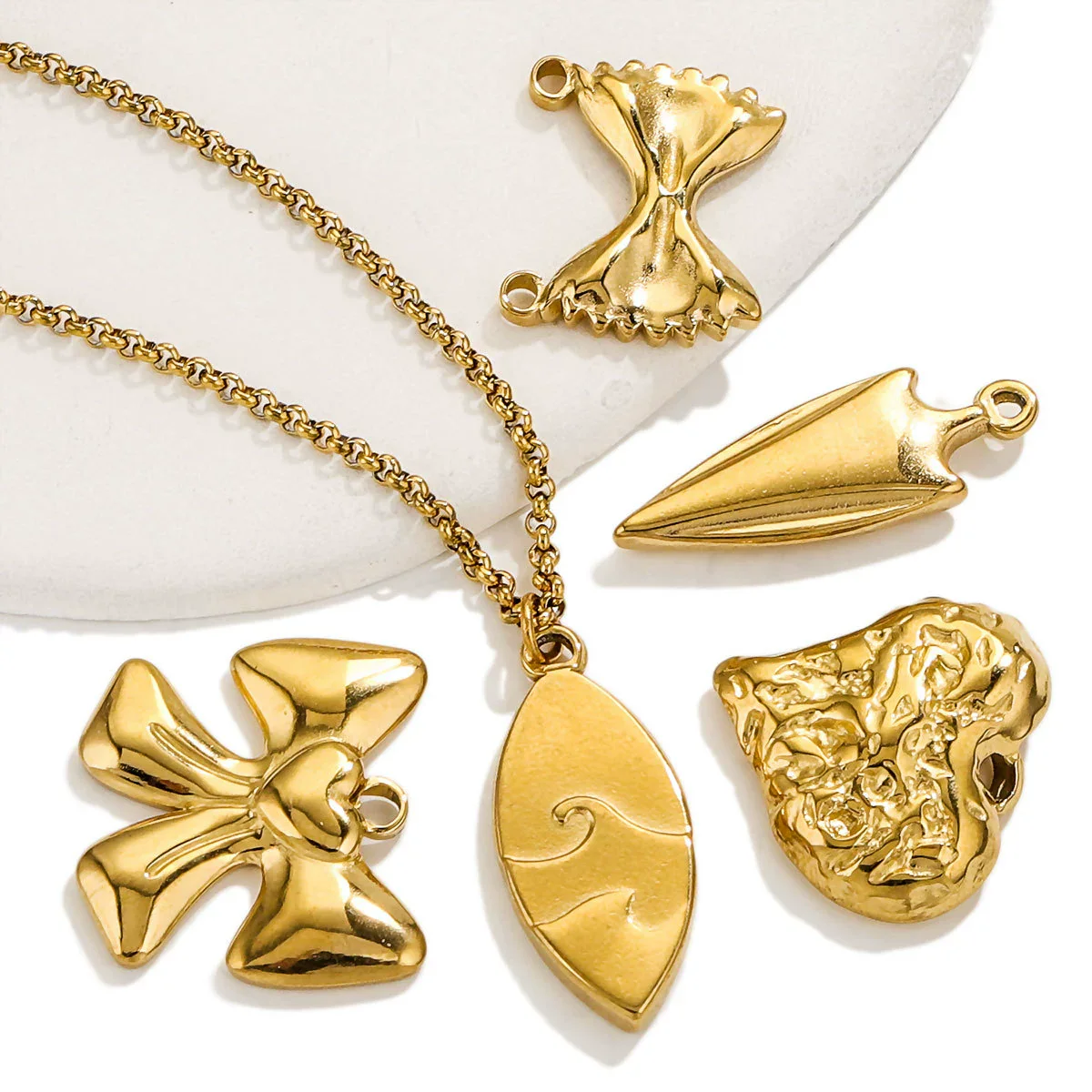 Jewelry Accessories Titanium Steel Pleated Fan Shaped Geometric Pendant With Eight Eyes Pattern And Electroplating Treatment - Image 3