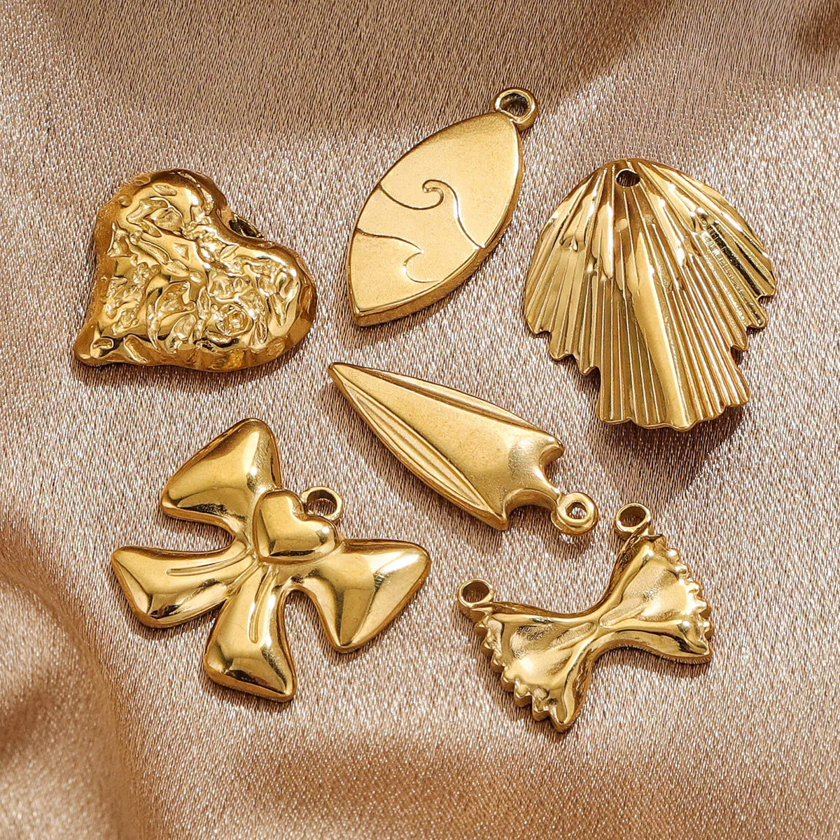 Jewelry Accessories Titanium Steel Pleated Fan Shaped Geometric Pendant With Eight Eyes Pattern And Electroplating Treatment - Image 4