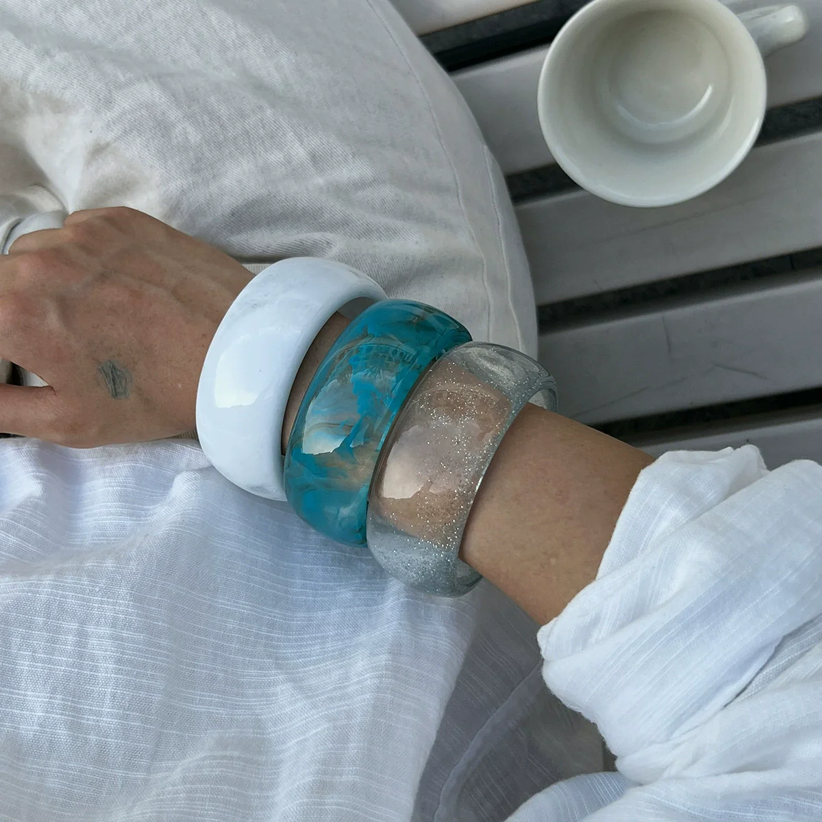 Jewelry Acrylic Exaggerated Ins Geometric Handmade Round Transparent Sequin Bracelet - Image 3