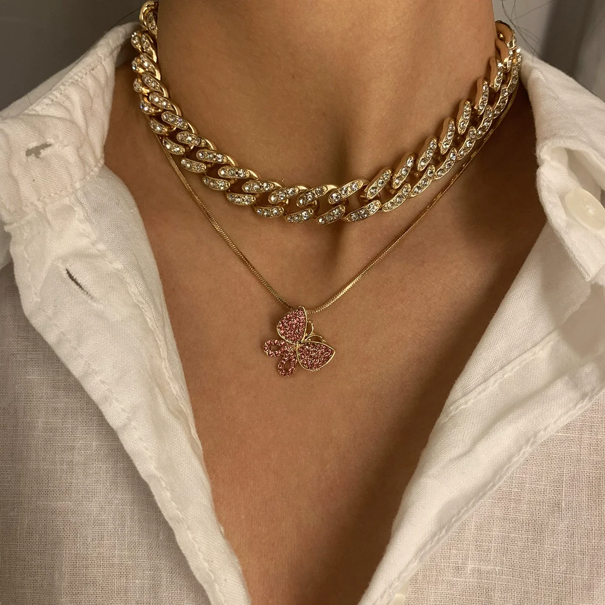 Jewelry Alloy Butterfly Pendant Necklace With Diamond Vintage Geometric Style Cuban Chain Electroplating - Image 3