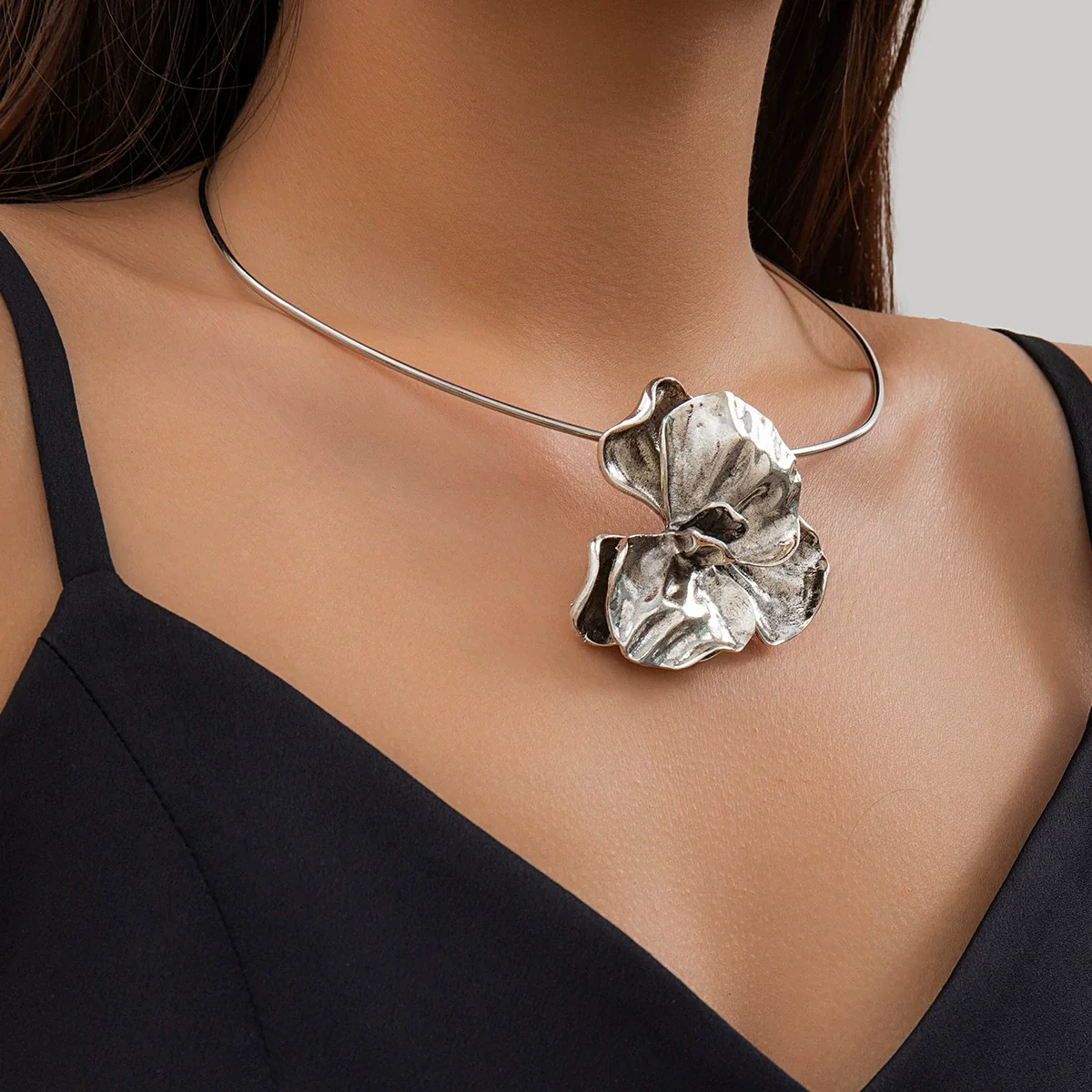 Jewelry Alloy Geometric Flower Choker Necklace For Women