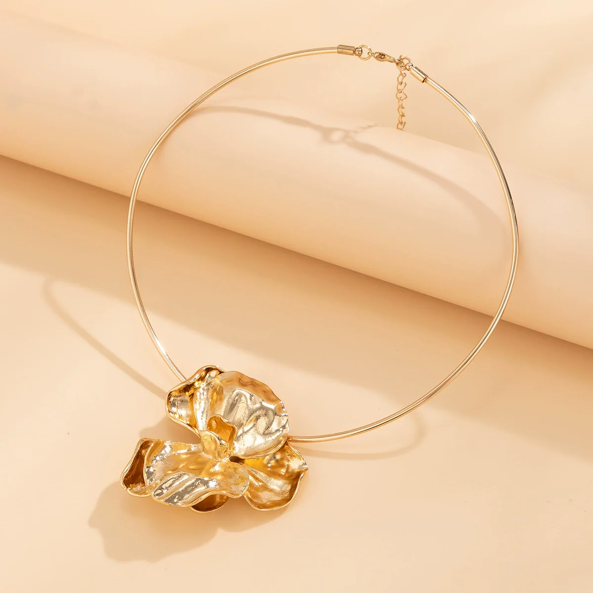 Jewelry Alloy Geometric Flower Choker Necklace For Women - Image 4