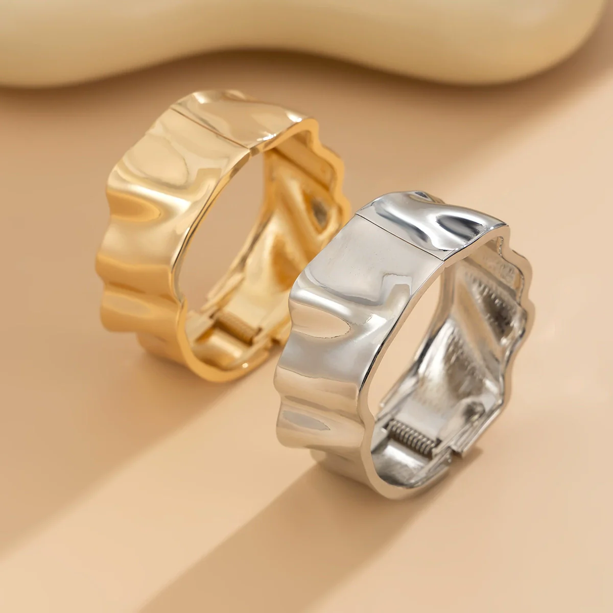 Jewelry Alloy Glossy Spring Bracelet Set Fashion Geometric Electroplating Design - Image 4