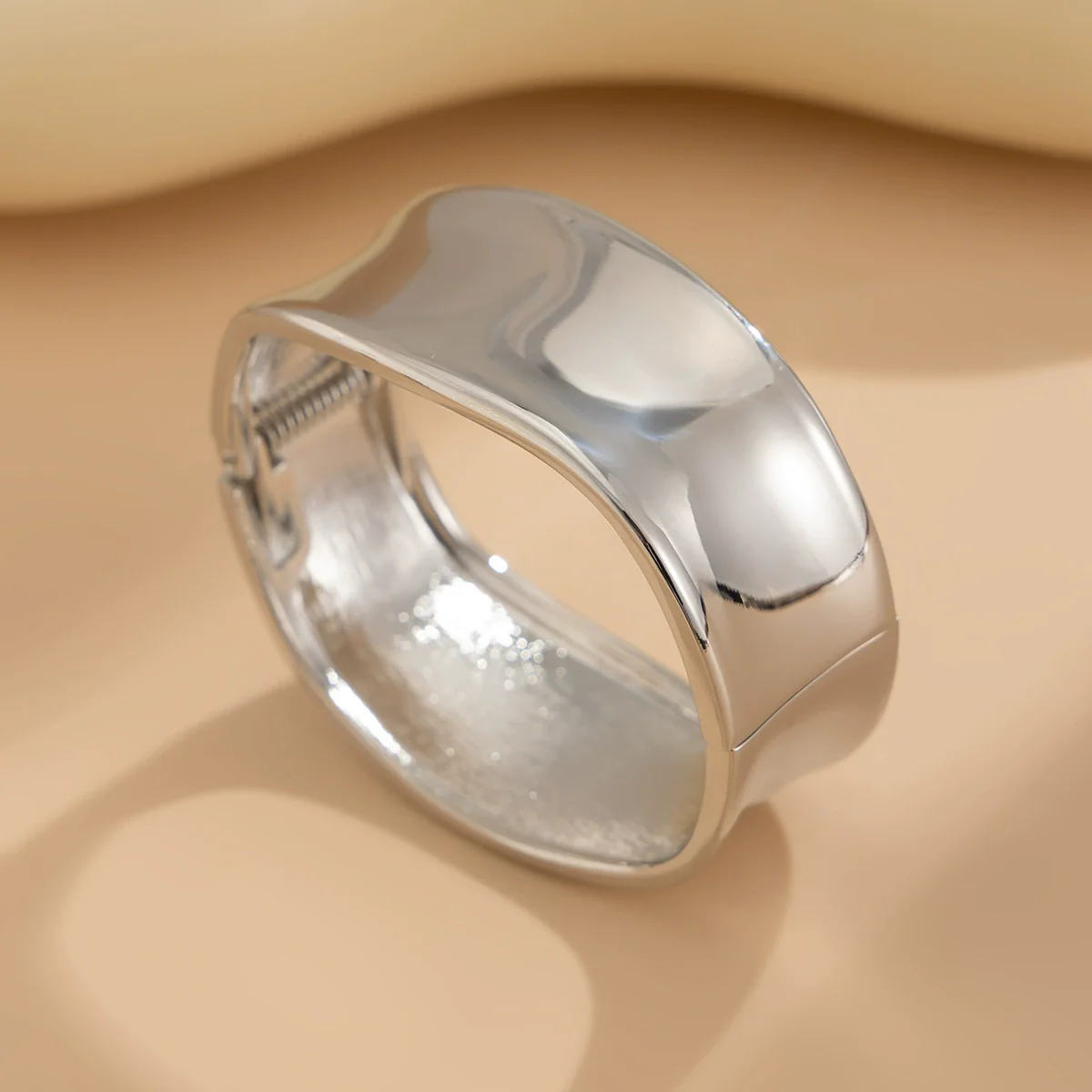 Jewelry Alloy Highend Irregular Bracelet Electroplating - Image 7